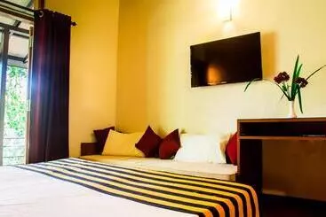 Hotel Roshara Nalla