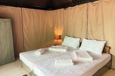 Resort Playa La Caleta Bataan