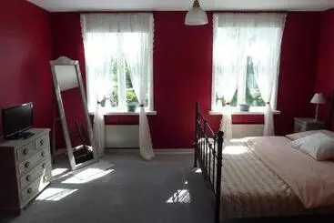 Bed and Breakfast L Vita Hästen Hästveda