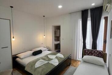 Pensão Studio Rooms Moncherie