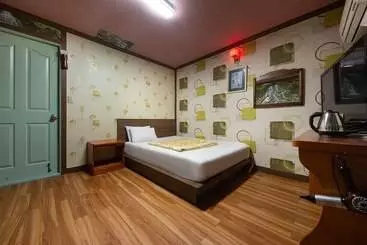 Motel Wanju Nari