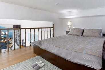 Yangyang Sea View Pension