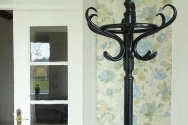 בית מלון כפרי Flädie Mat & Vingård