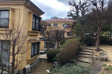 פנסיון 伊道荘園