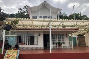 Kapselhotel Tarahara Salud Y Bienestar