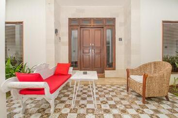 ホテル Oyo 3200 Anza