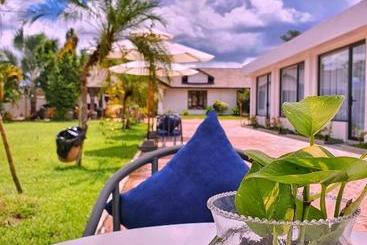 膳宿费 The Peace House   Siem Reap