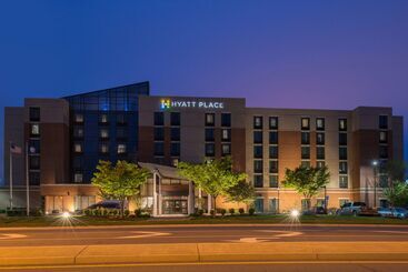 فندق Hyatt Place Herndon Dulles Airport   East