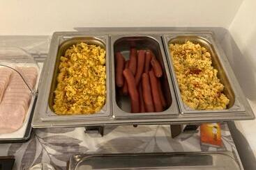 住宿加早餐  Szabolcs Vezér Panzió