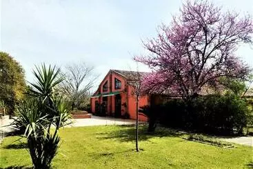 ホテル Agriturismo Paglialonga