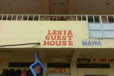 پانسیون Lesia Guest House