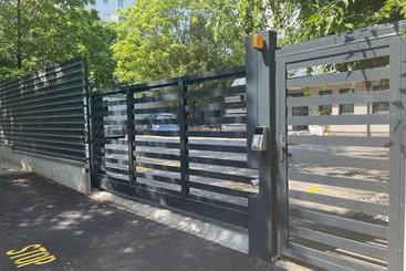 酒店 Arena Deluxe & Spa