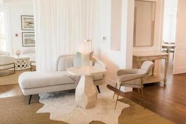 فندق Oyster Bay Boutique