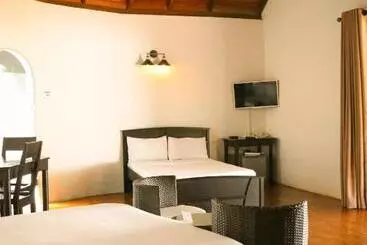 Otel The Blue Lagoon Resort  Kalpitiya