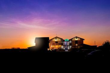 펜션 Marliv Complex