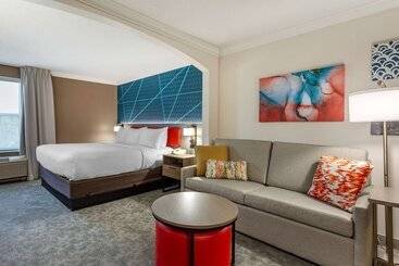 فندق Comfort Inn & Suites