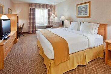 Holiday Inn Express Hotel & Suites Beatrice, An Ihg