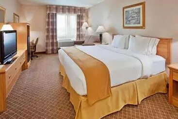 Holiday Inn Express Hotel & Suites Beatrice, An Ihg
