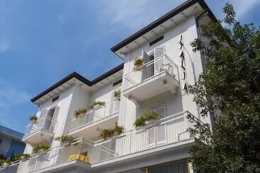 هتل Italia Boutique