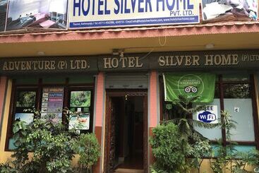 호텔 Silver Home   Hostel