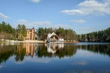 Hotel заміський комплекс пуща лісна