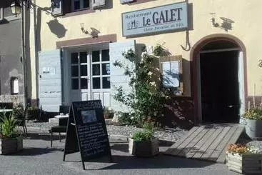 ベッドアンドブレックファースト Chez Jacquie Et Fifi