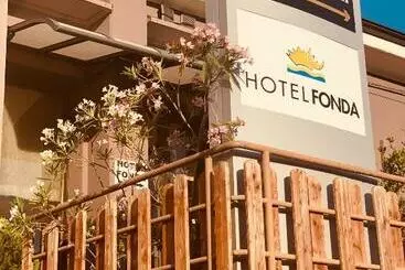 Hotelli Albergo Fonda