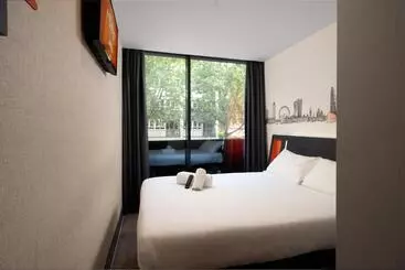 Easyhotel Oxford