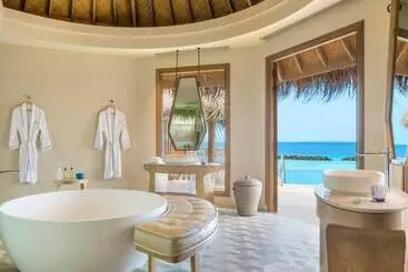 استراحتگاه The Nautilus Maldives