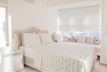 Hotel Kybele Suites Alaçatı