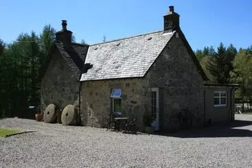 هتل آپارتمان Ardgarry Farm