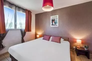 Aparthotel Appart City Classic Marseille Aéroport  Vitrolles