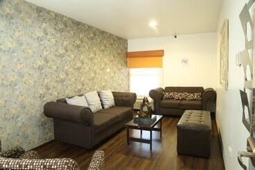 Copper Canyon Boutique Hotel