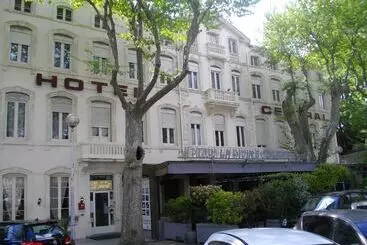 בית מלון כפרי Central