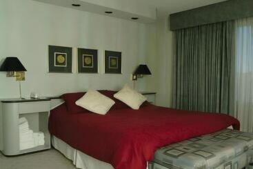 هتل Club Lakeridge Resort