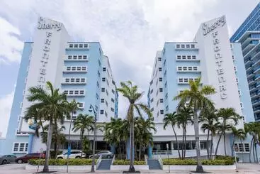 Hotel Sherry Frontenac Oceanfront