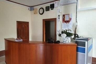 Hotel Nay La Guest House