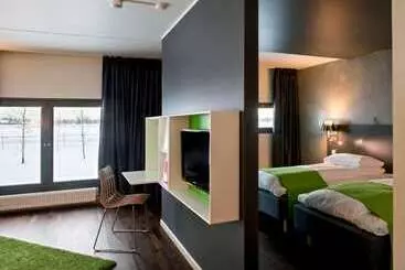 Comfort Hotel Runway