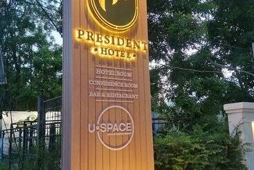 President Hotel Udonthani