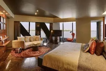 Hotel The Park Hyderabad, Banjara Hills Near Hussain Sagar Lake