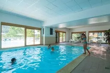 Отель Vacanceole Residence Le Birdie