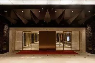 Art Hotel Osaka Bay Tower