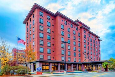 ホテル Hampton Inn & Suites Pittsburgh Downtown