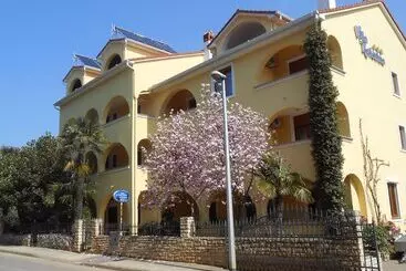 צימר Villa Kristina
