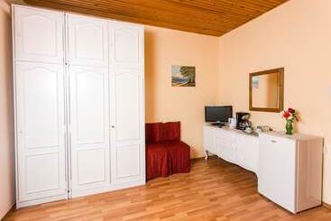 Apartments Zore Glavinić