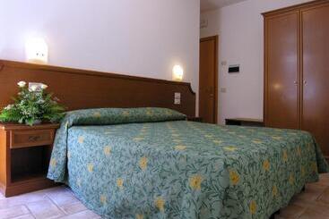 בית מלון כפרי Albergo La Rocca