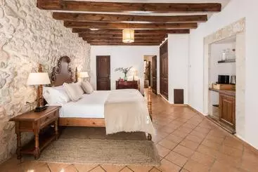 Сельский отель Finca Can Beneit