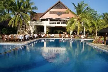 هتل Sunny Paradise Resort