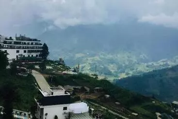 Hotel Black Hmong View