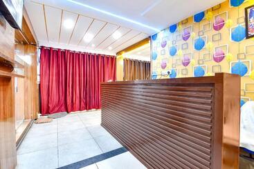 تختخواب و صبحانه Fabhotel Vishwa